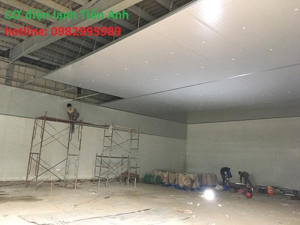 nha-thau-lap-kho-lanh